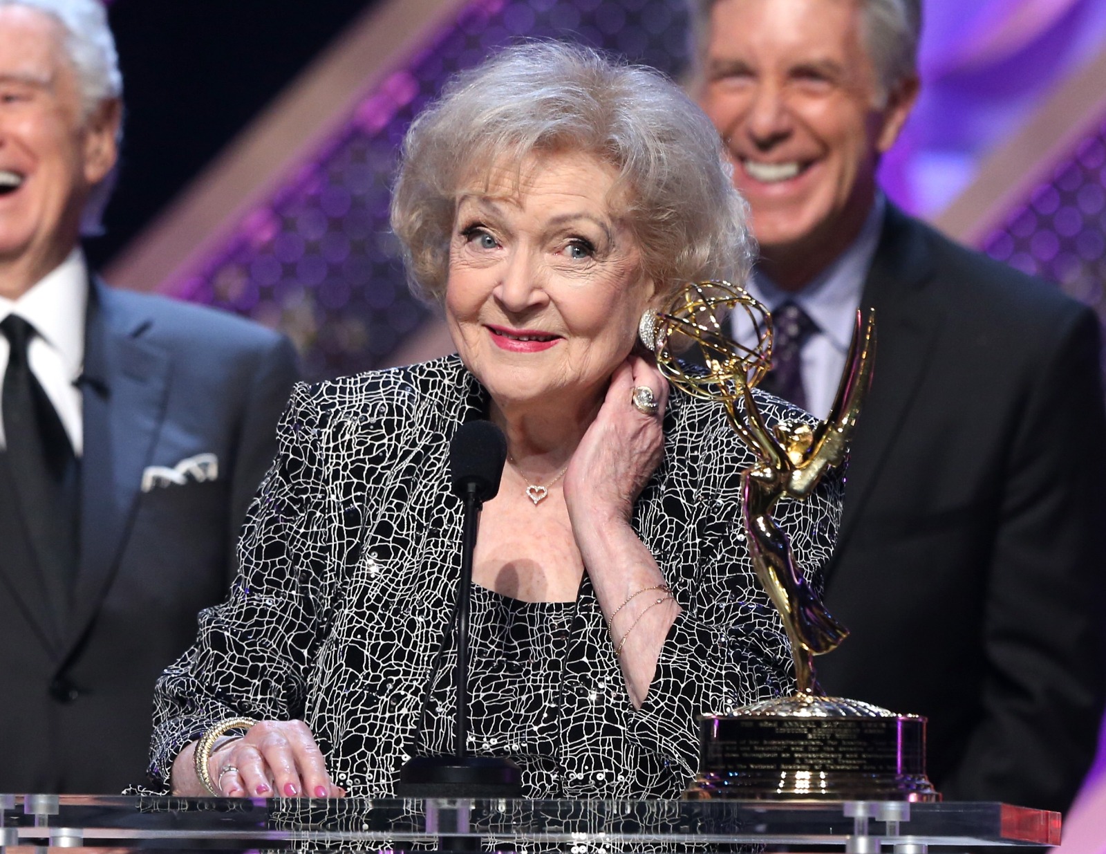 Betty White getty (SINGLE USE)