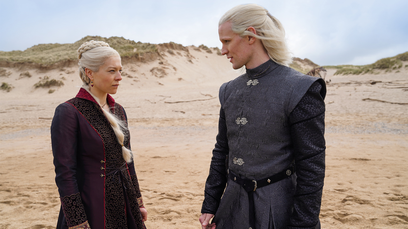 Emma D’Arcy as Princess Rhaenyra Targaryen, Matt Smith as Prince Daemon Targaryen