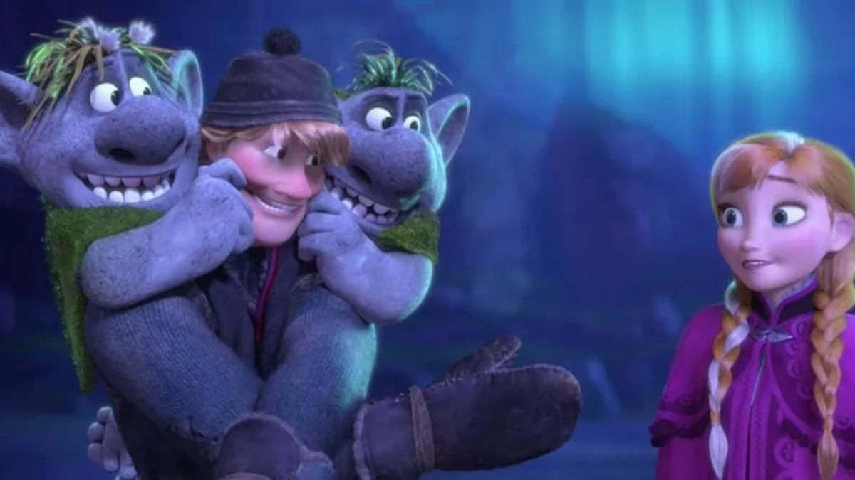 The Trolls try to pimp out Kristoff to Anna in 'Frozen'