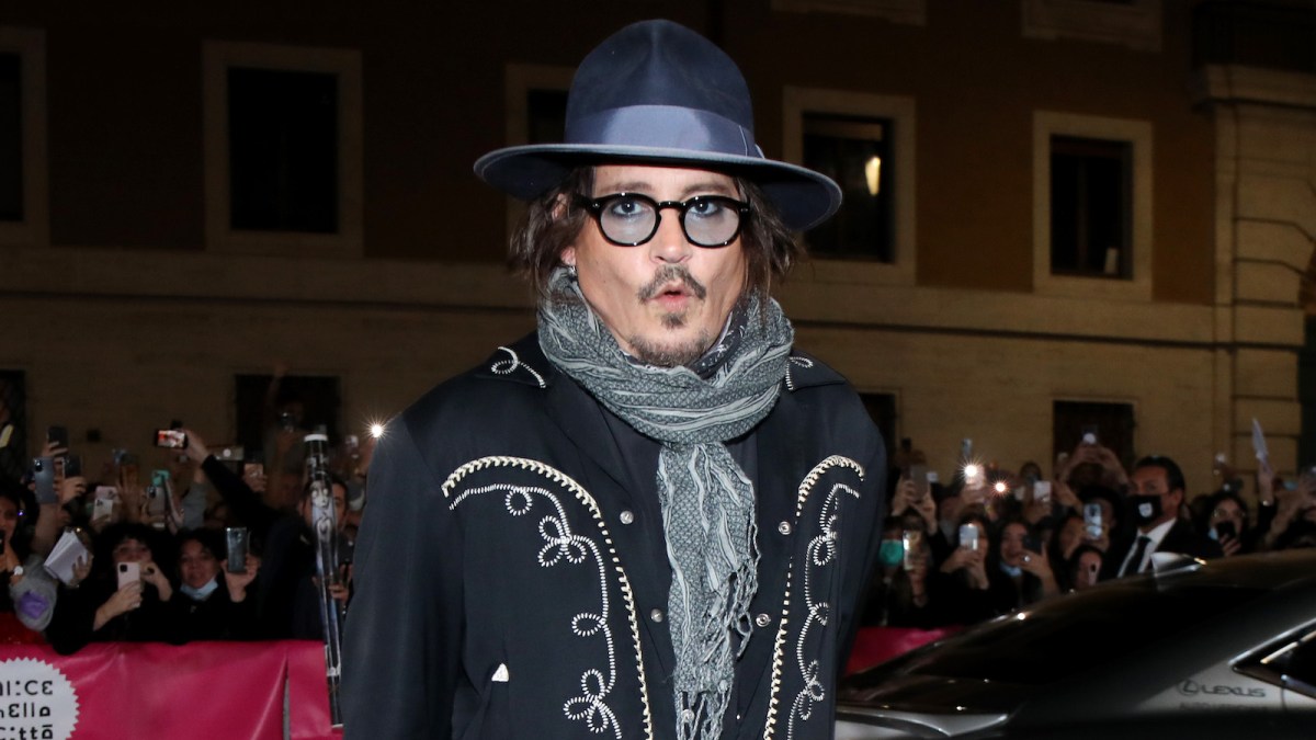 johnny depp vmas red carpet 2022