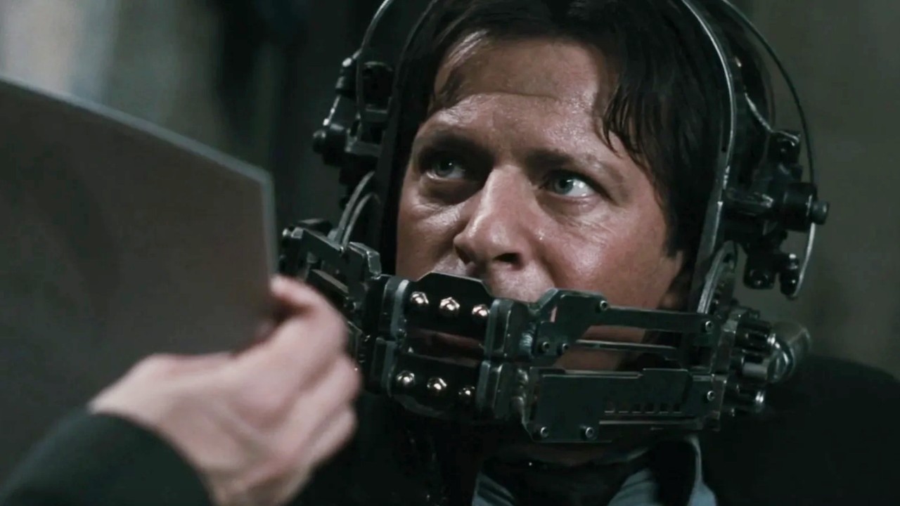 Costas Mandylor as Mark Hoffman in Saw