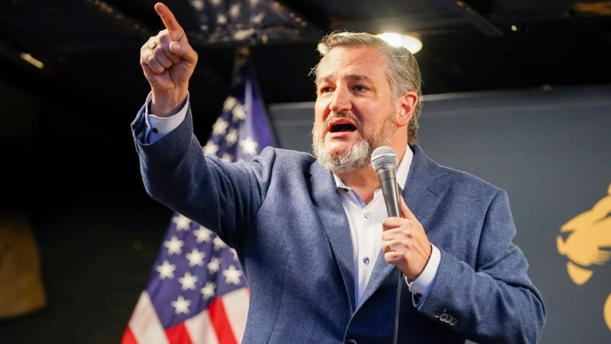 Sen. Ted Cruz (R-TX) gives a speech to Republican supporters during a rally outside the offices of Mark Alford, Republican Candidate for Missouri's 4th Congressional District on October 14, 2022 in Raymore, Missouri.