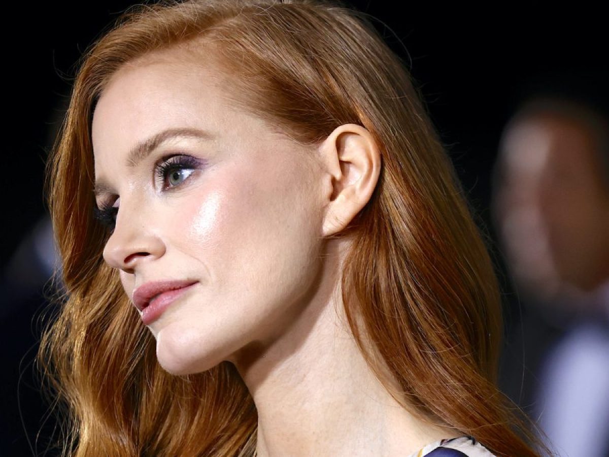 Profile shot of Jessica Chastain