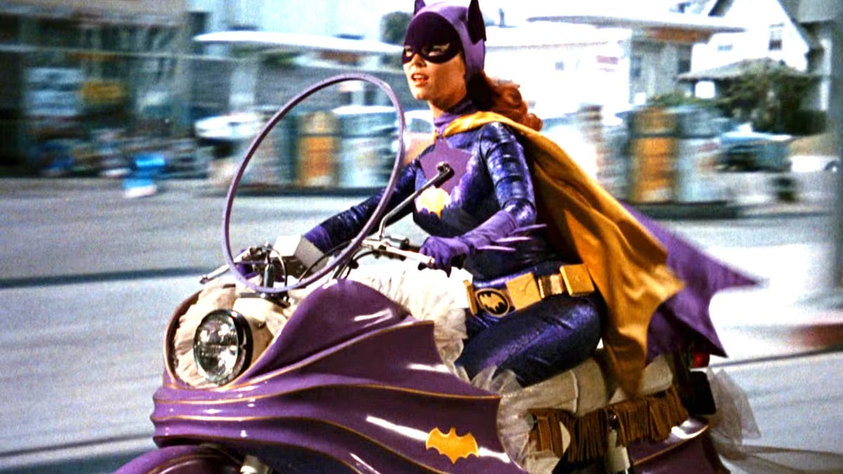 yvonne craig batgirl