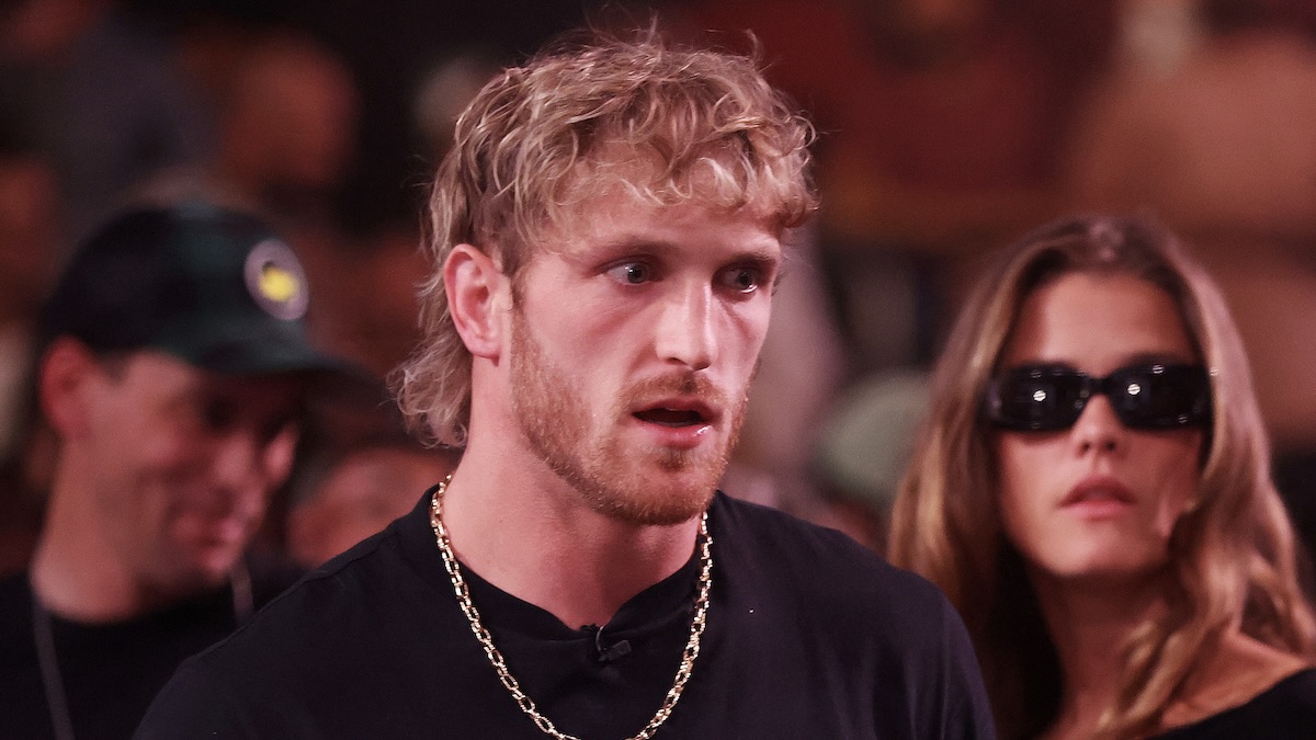 GLENDALE, ARIZONA - OCTOBER 29: Logan Paul attends the cruiserweight bout between Jake Paul and Anderson Silva of Brazil at Desert Diamond Arena on October 29, 2022 in Glendale, Arizona.