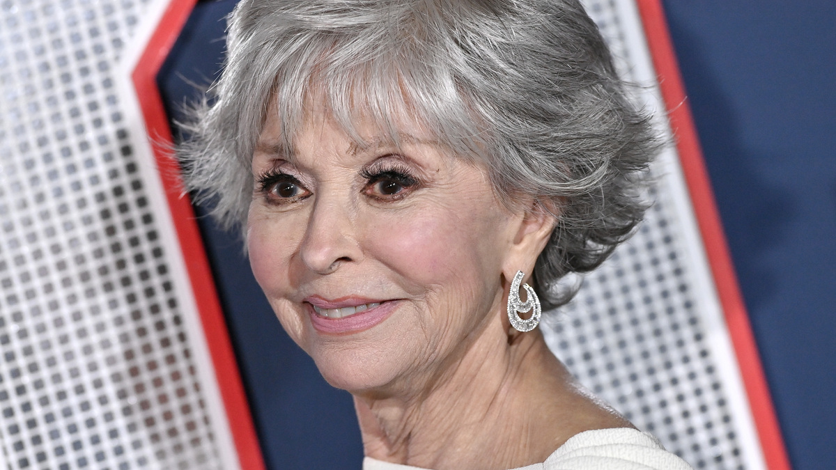 Rita Moreno attends the Los Angeles Premiere Screening of Paramount Pictures' "80 For Brady" at Regency Village Theatre on January 31, 2023 in Los Angeles, California.