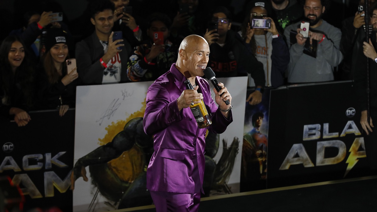 LONDON, ENGLAND - OCTOBER 18: Dwayne Johnson attends the UK Premiere of "Black Adam" at Cineworld Leicester Square on October 18, 2022 in London, England.