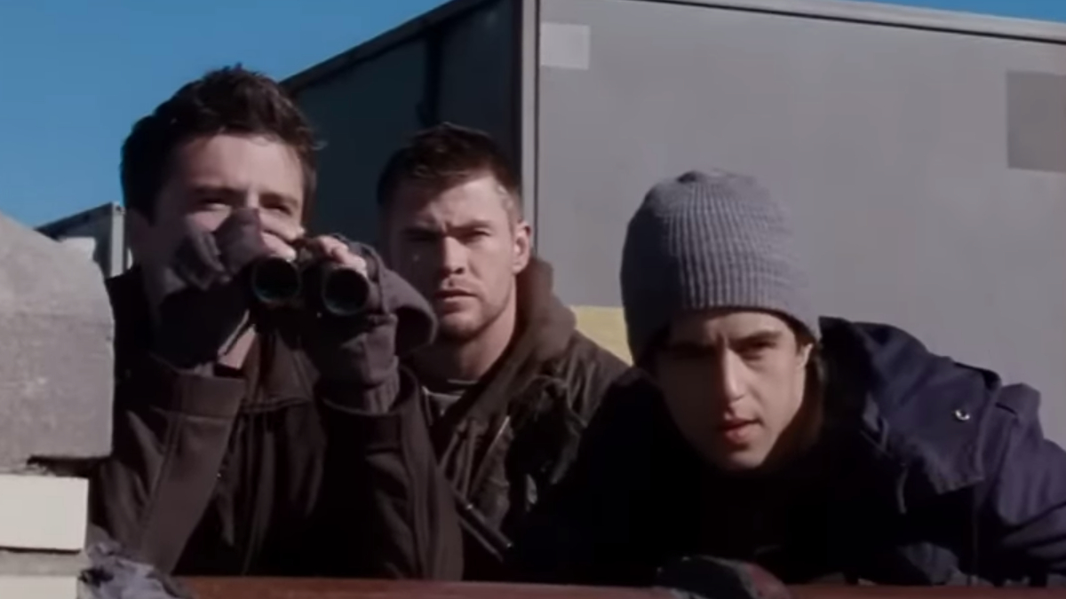 Josh Hutcherson, Chris Hemsworth, and Josh Peck in Red Dawn