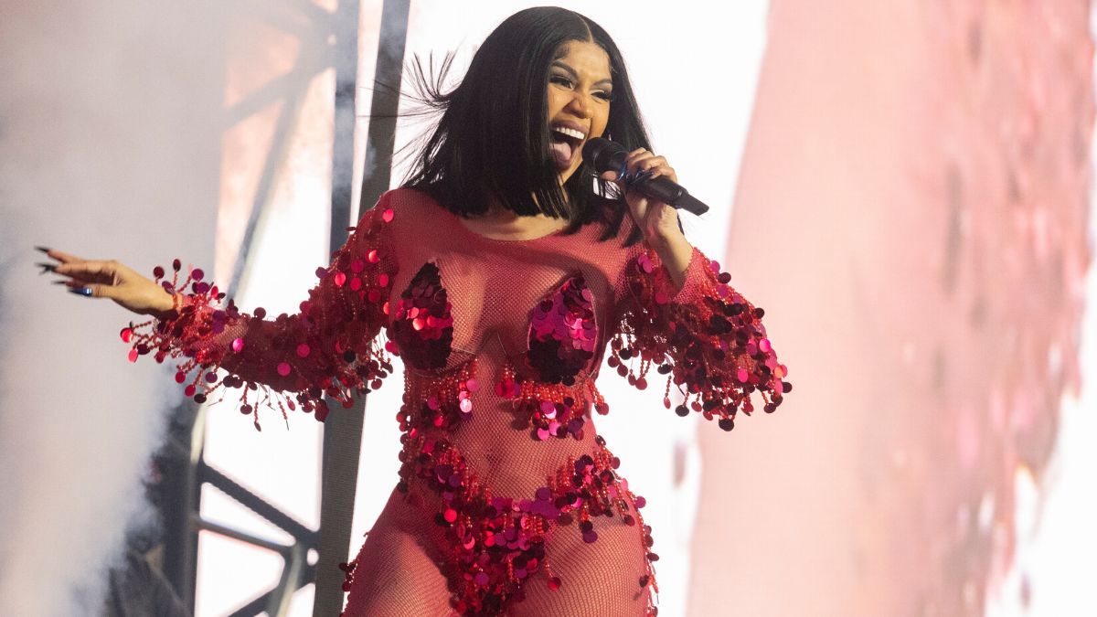 BIRMINGHAM, ENGLAND - JULY 09: Cardi B performs during the Wireless Festival at the National Exhibition Centre (NEC) on July 9, 2022 in Birmingham, England.