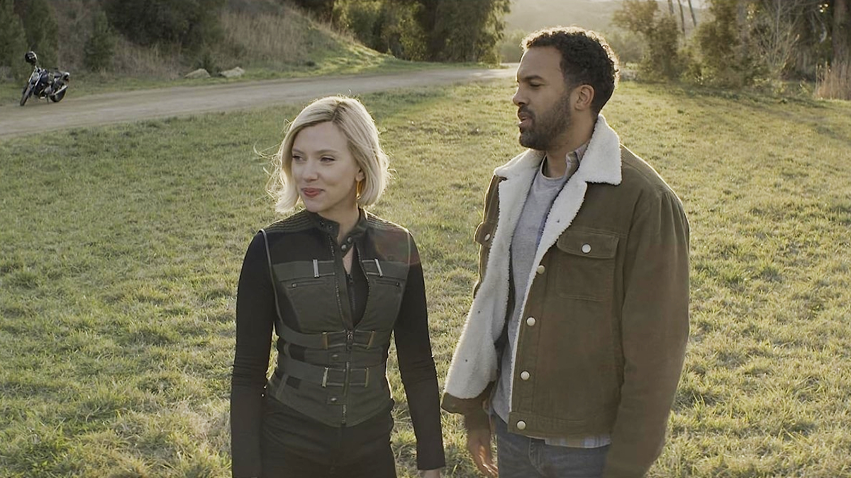 Scarlett Johansson and O-T Fagbenle in Black Widow (2021)