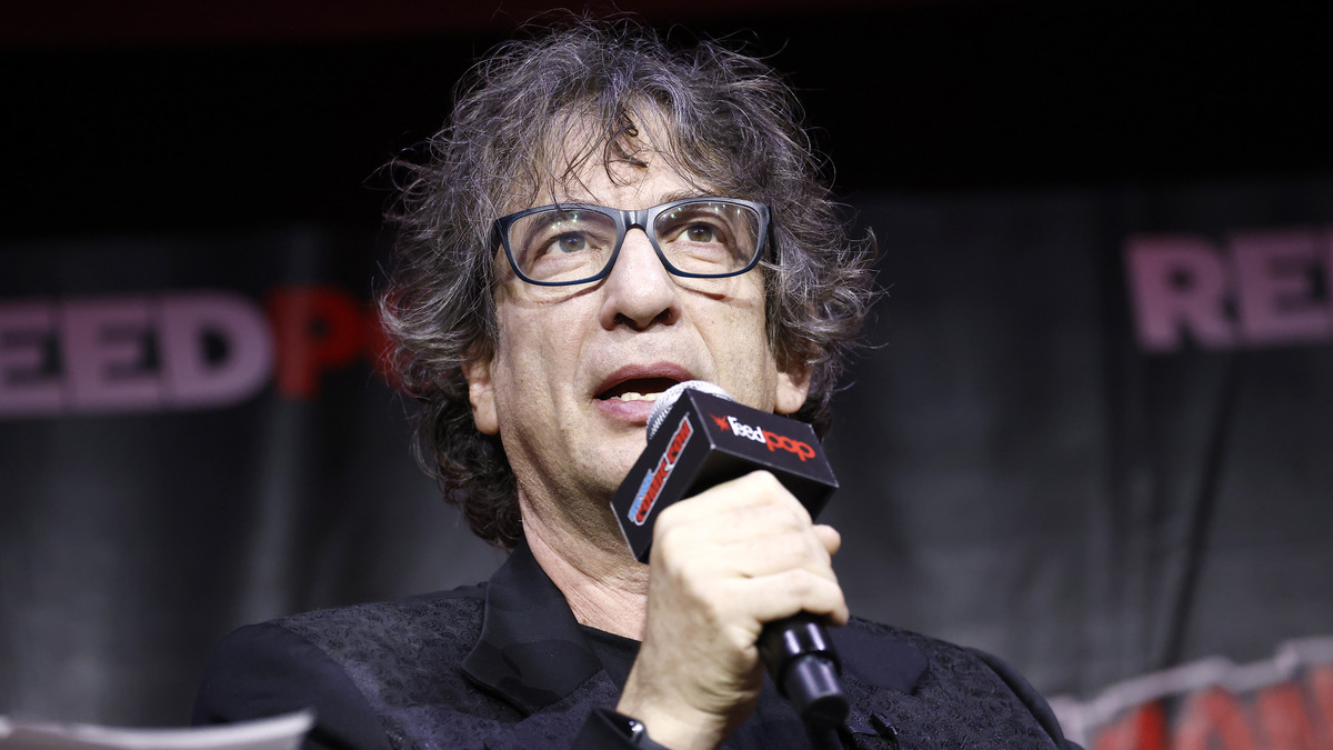 NEW YORK, NEW YORK - OCTOBER 07: Neil Gaiman speaks onstage at the Prime Video Presents: Good Omens panel during New York Comic Con 2022 on October 07, 2022 in New York City.