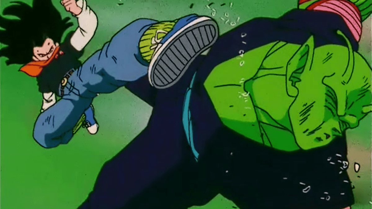 Android 17 kicking Piccolo