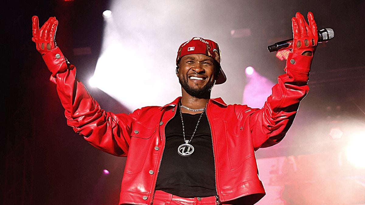 PHILADELPHIA, PENNSYLVANIA - JUNE 04: Usher performs during the 2023 The Roots Picnic at The Mann on June 04, 2023 in Philadelphia, Pennsylvania.