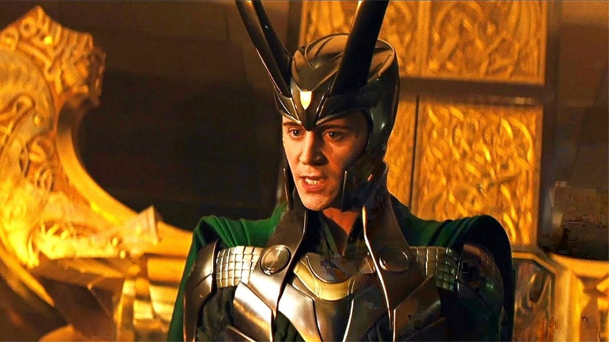 Tom Hiddleston dressed in full Loki regalia in 'Thor' 